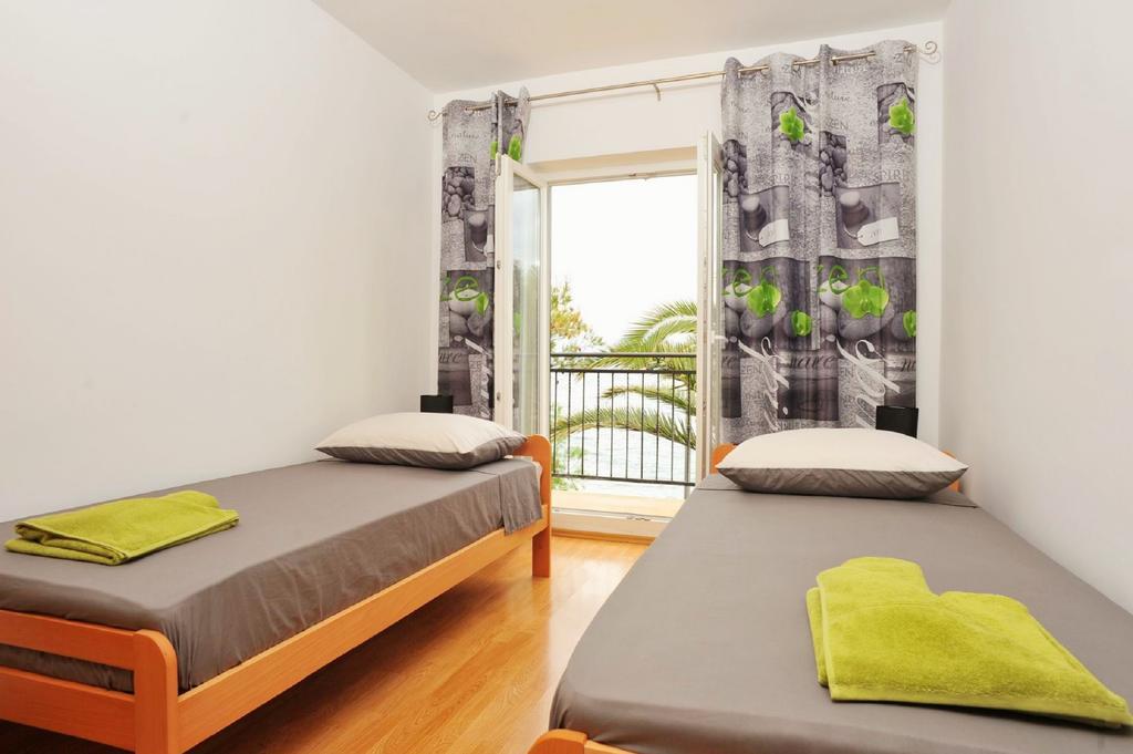 Holiday Home Lucica Sutivan Ngoại thất bức ảnh