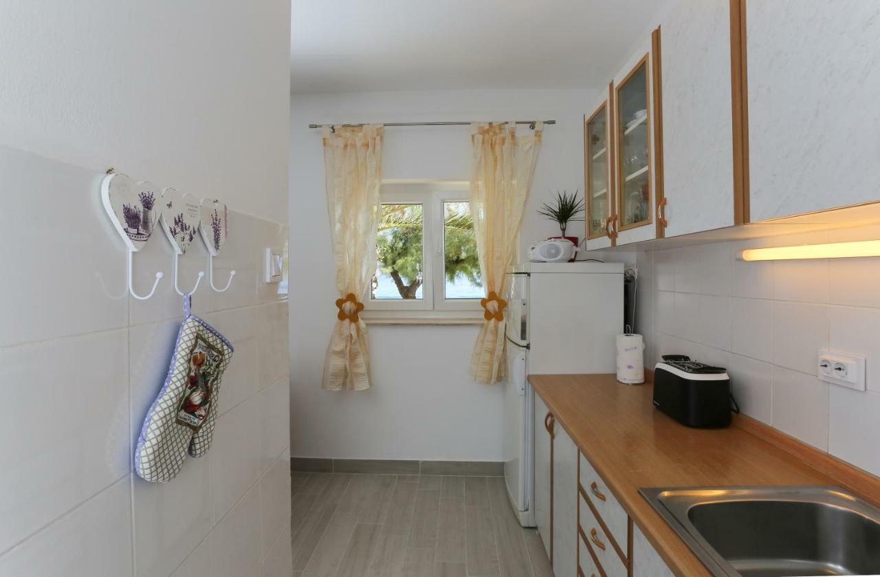 Holiday Home Lucica Sutivan Ngoại thất bức ảnh