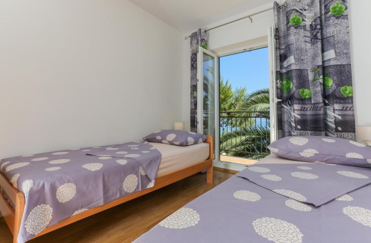 Holiday Home Lucica Sutivan Ngoại thất bức ảnh
